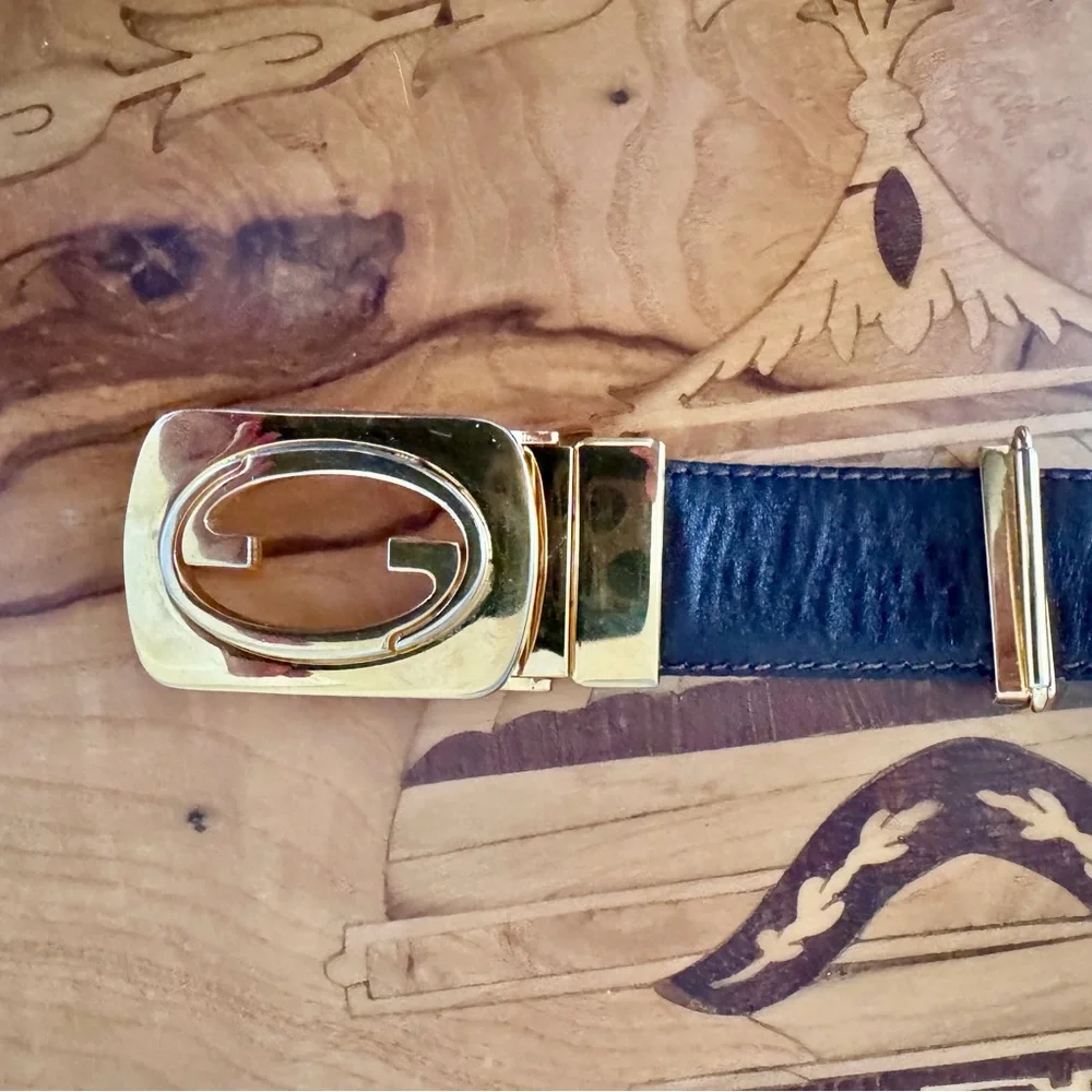 Authentic Gucci Brown Leather GG Buckle Belt | Made in Italy | Dust Bag - Picture 3 of 7